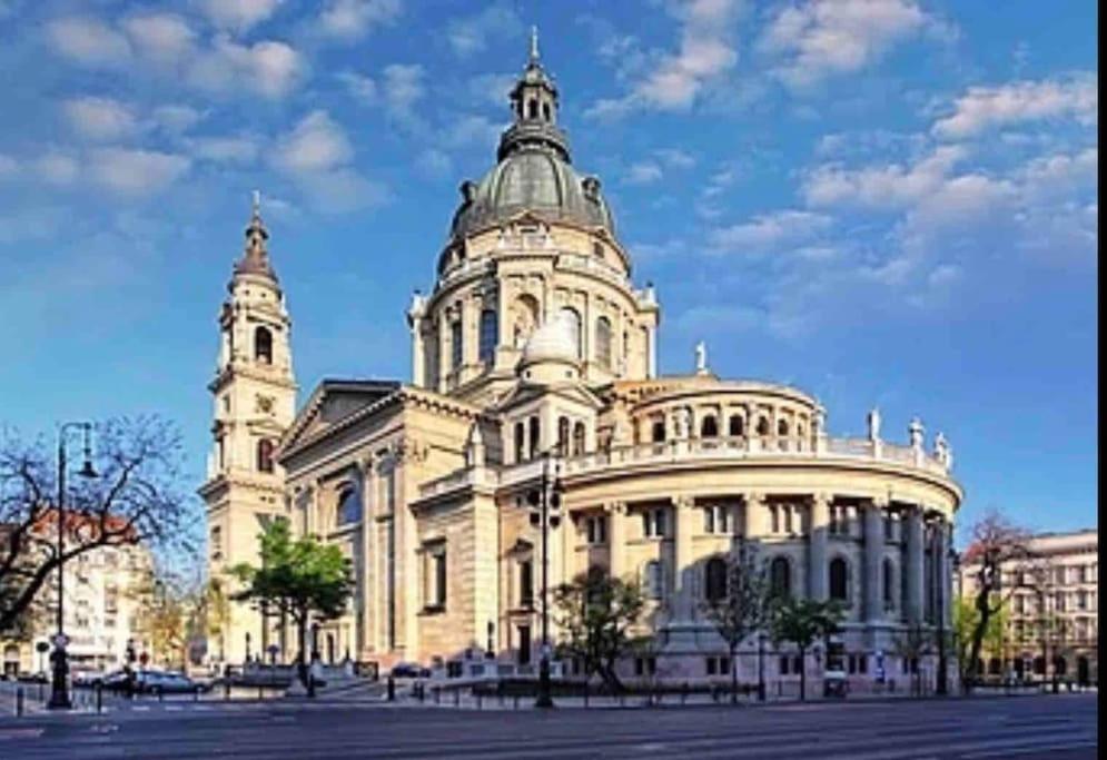 D3 Basilica Luxury Spacious Free Parking For 1 Car Будапеща Екстериор снимка